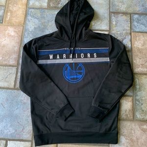 Warriors sweatshirt, comfy with thin fur coating inside, front pocket
